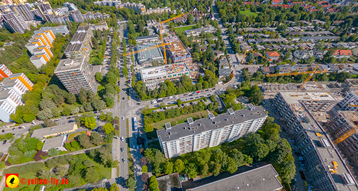 02.09.2022 - Baustelle Grundschule am Karl-Marx-Ring und Villa in der Niederalmstraße 16 in Neuperlach